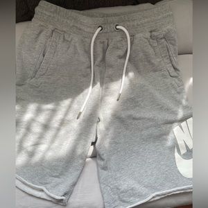 Men’s Gray Nike Shorts